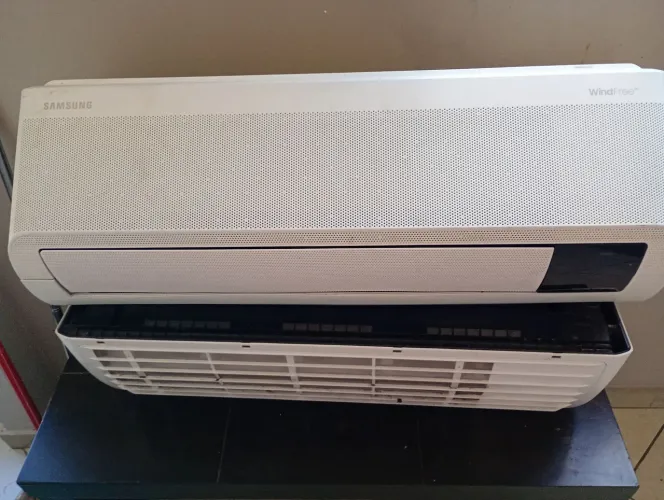 2 máquinas Ar condicionado split Samsung inverter 9000 BTUs