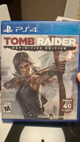 Tomb Raider Definitive Edition PS4 Midia Física
