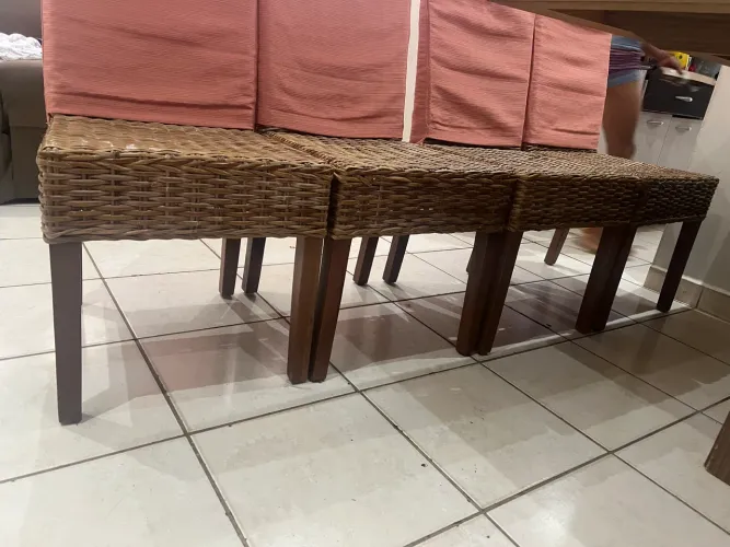 Mesa 4 cadeiras