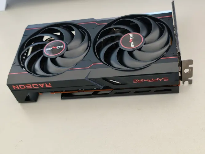 AMD RX 6600 8GB Shappire Pulse Radeon 