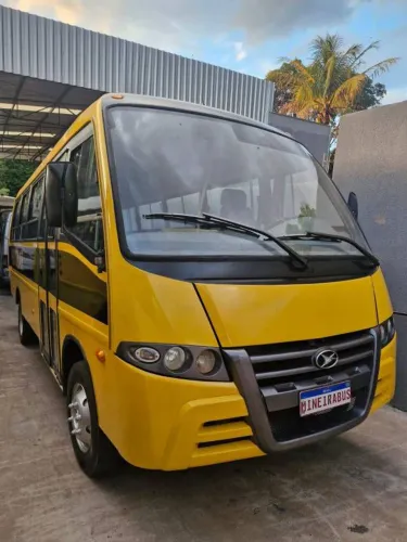 MICRO ÔNIBUS VOLARE V8 ESCOLAR 