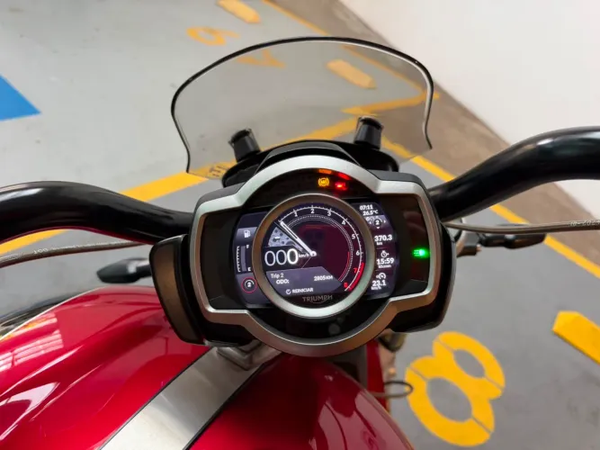 2500 CC Triumph GT