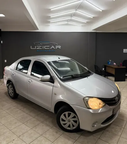 Toyota Etios X Sedan 1.5 Flex 16V 4P Mec. 2014