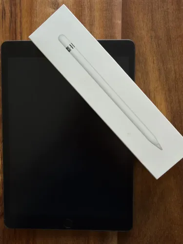IPAD 7ª GERAÇÃO + APPLE PENCIL 1