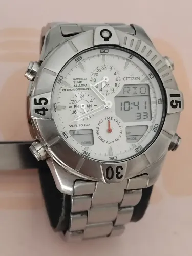 Relógio Citizen c300