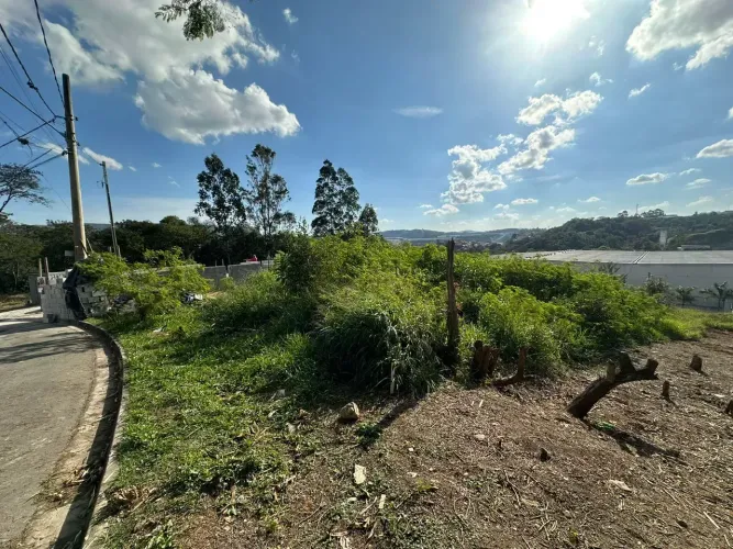 Terreno para venda com 252 metros quadrados em Colina Maria Luíza (Jordanésia) - Cajamar
