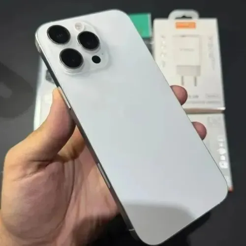 iPhone 16 Pro Max Branco! Impecável! Oportunidade única! Acc cartão! Pra exigentes!