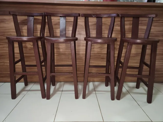 Vendo 4 banquetas