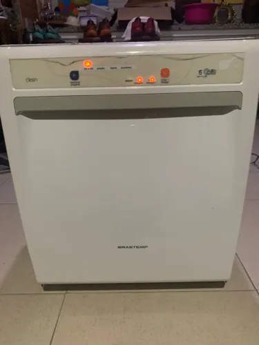 Vendo Máquina de Lavar Pratos Brastemp Clean