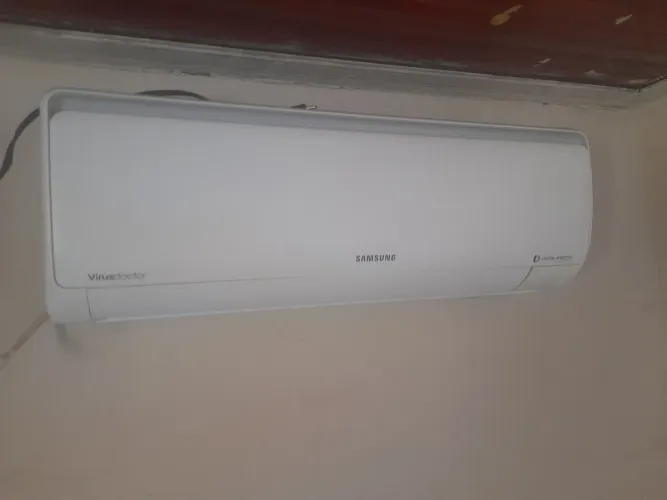 Vende_se ar-condicionado Samsung 9 mil BTUs