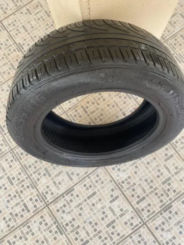 VENDO 2 PNEUS REMOLDS ARO 16 206/55