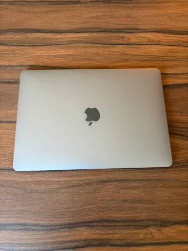 MacBook Pro 13 polegadas - Touch Bar