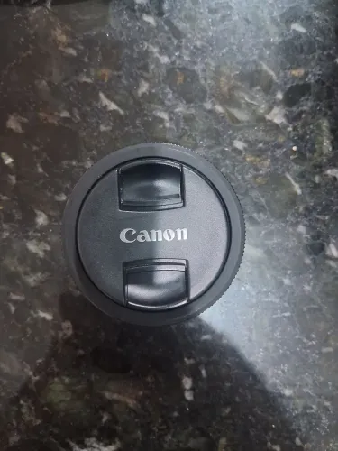 Lente Canon EF-S 24mm f/2.8 STM