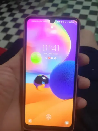 Vendo celular A 31 em bom estado