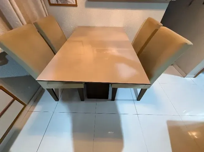 mesa de jantar 4 cadeiras usadas, cadeiras higienizadas