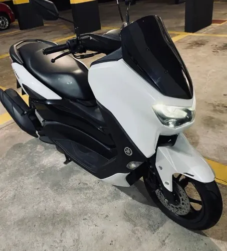 LINDA MOTO SEMI NOVA- ÚNICA DONA-OPORTUNIDADE