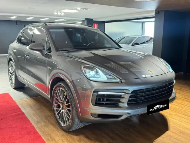 Porsche Cayenne S E-hybrid 3.0 V6 416cv 2020