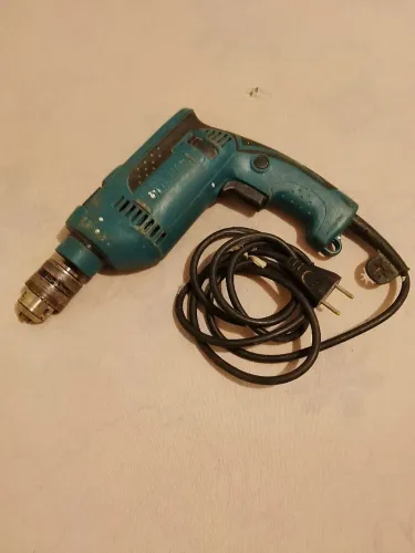 Vendo Furadeira da Makita