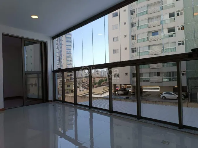 Apartamento moderno confortável e bem distribuido