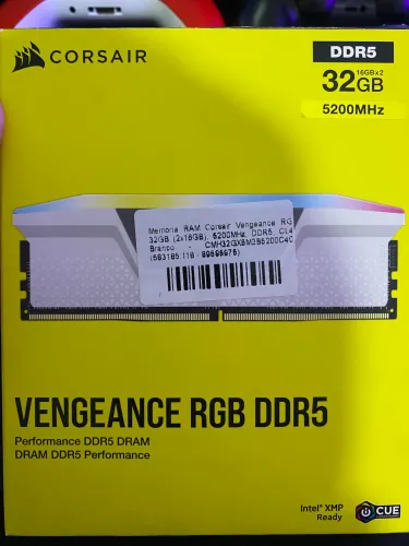 CORSAIR 2x16GB DDR5 RGB ? 5200MHz