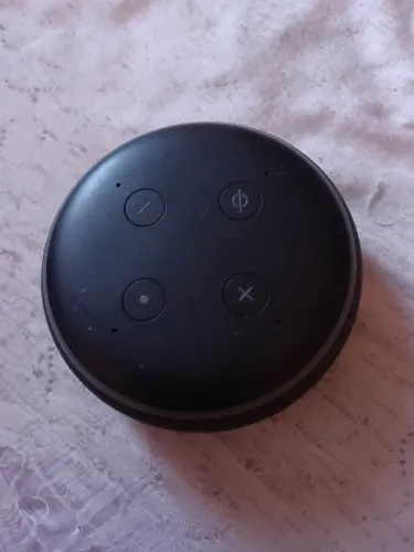Vendo uma Alexa Echo Dot 3° geração ótimo estado