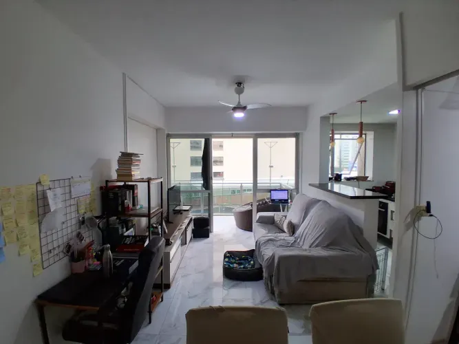 Perfeito para moradia ou investimento : km 1 da Barra da Tijuca, condomínio Mirante 5 estr