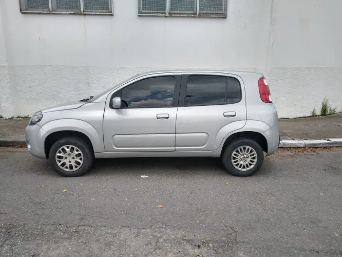 Fiat Uno Vivace/rua 1.0 EVO Fire Flex 8V 5P 2013
