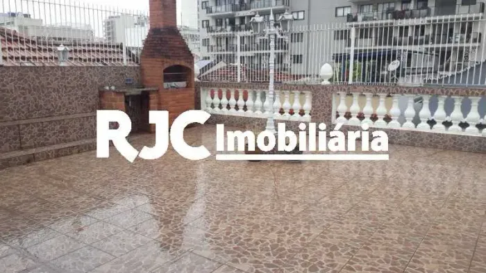 Apartamento para venda tem 264 metros quadrados com 4 quartos em Maracanã - Rio de Janeiro