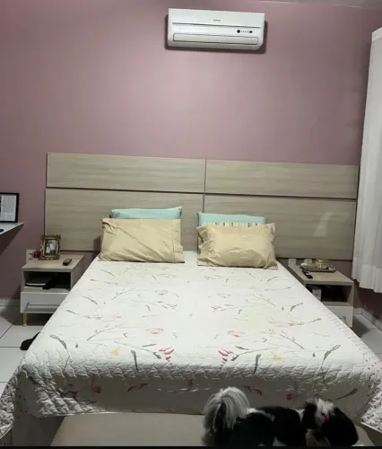 Vendo colchão e cama box Queen size