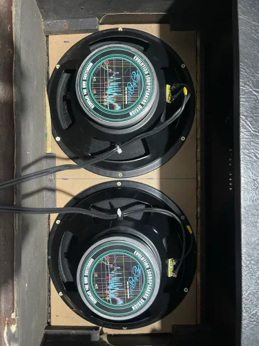Gabinete com 2 Alto Falantes FRFR Eld Power 12 polegadas um 4 e outro de 8 ohms zeros