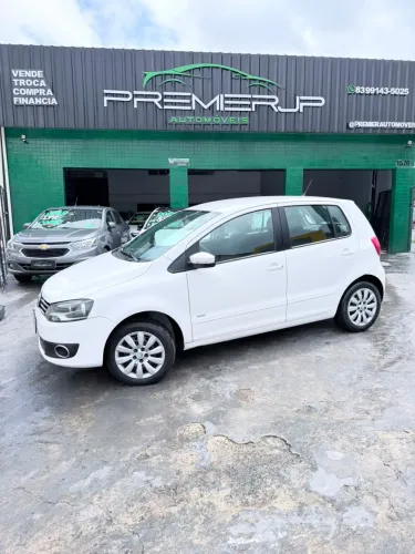 Volkswagen Fox 1.0 MI Total Flex 8V 5P 2014