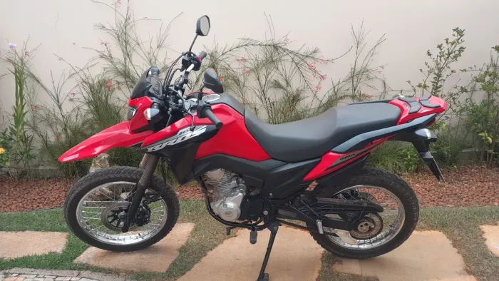 Moto sem nada pra fazer