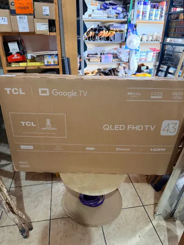 Televisão Q led TCL 43