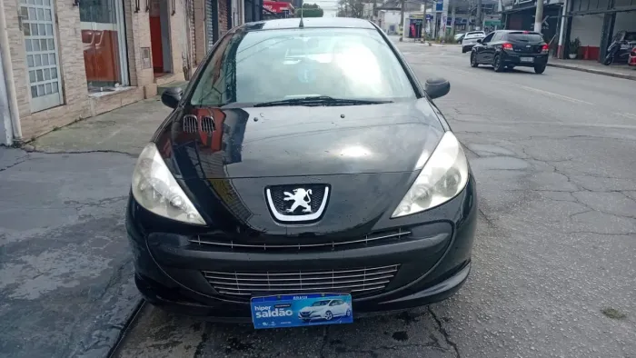 Peugeot 207 XR 1.4 Flex 8V 5P 2011