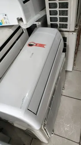 AR CONDICIONADO ELGIN 18 MIL INVERTER SEMI-NOVO