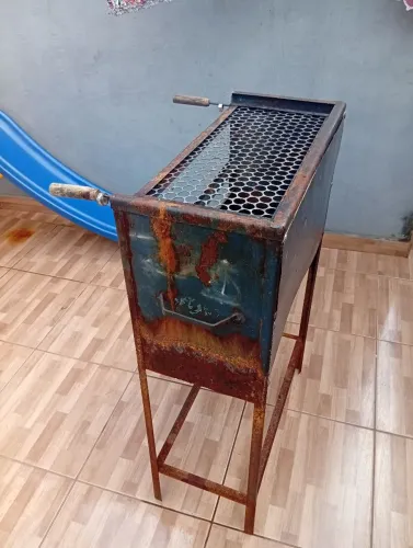 Churrasqueira pra espetinho ou uso diário