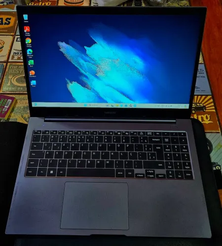 Notebook Samsung Book 8gb 512gb SSD I5-1135G7 NP350XAA