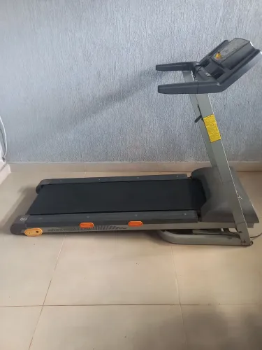 Esteira Athletic Advanced 520EE