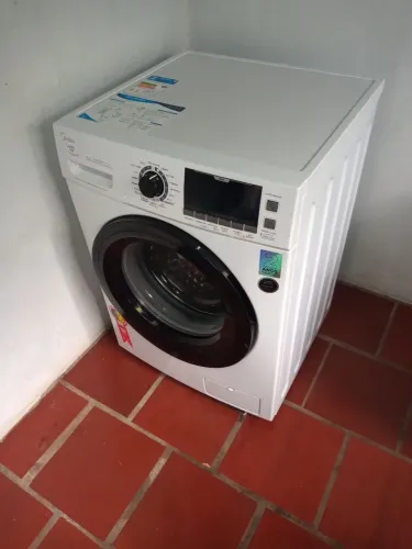 Lavadora de roupas marca mídia 11 kg . Inverter smart