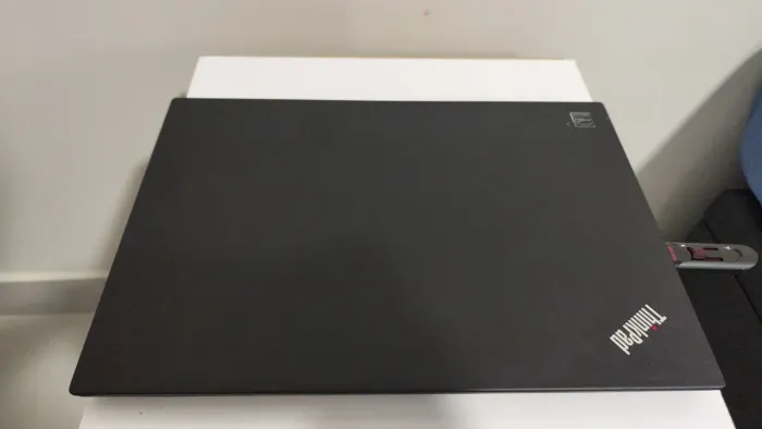 Lenovo T14 corporativo Thinkpad