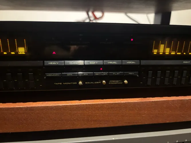Equalizador Pioneer GR777 (com controle remoto)