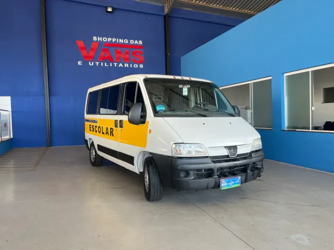 Peugeot Boxer 2.3 Minibus 15/16l TB Diesel. 2013