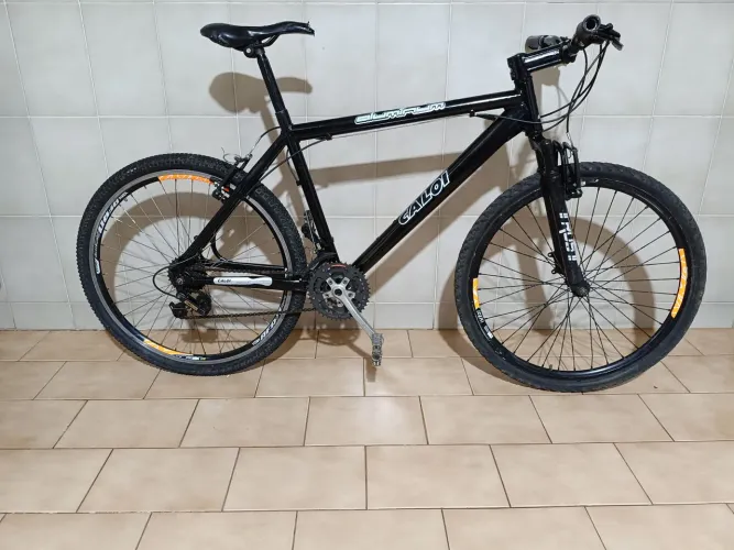 Bicicleta aro 26 em alumínio
