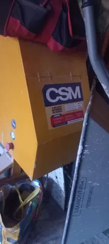 Vende-se betoneira