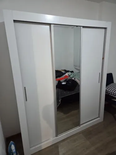 Guarda roupas 3 portas 