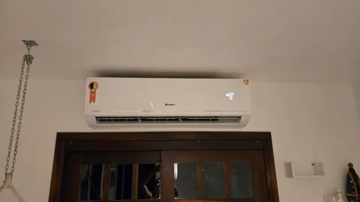 Gree 24.000 BTUs Inverter Quente/Frio - Econômico + Silencioso - OPORTUNIDADE