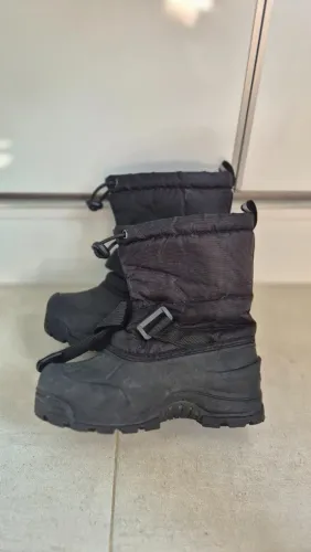 Bota neve infantil