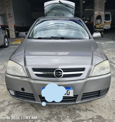 Chevrolet Astra 2.0 8V/ CD 2.0 8V Hatchback 5P AUT 2004
