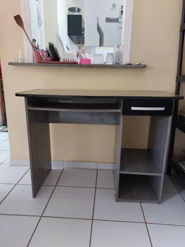 MESA ESCRIVANINHA OTIMO ESTADO