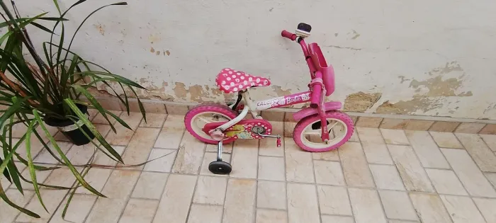 Bicicleta infantil Rosa usada Aro12 - com rodinhas